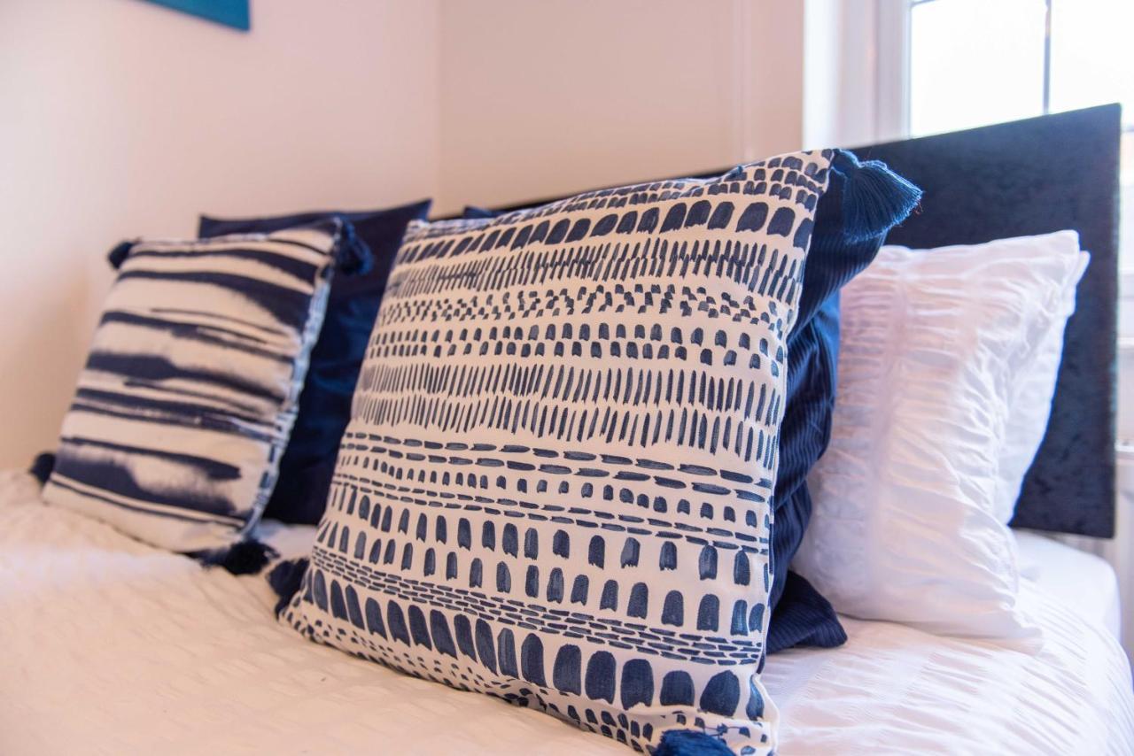 Stylish & Central 2 Bedroom Apartment - Fast Wifi Castle Donington Extérieur photo